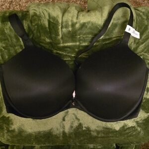 Black- Victoria's Secret Body By VICTORIA pushup Bra with Smooth Molded Cups